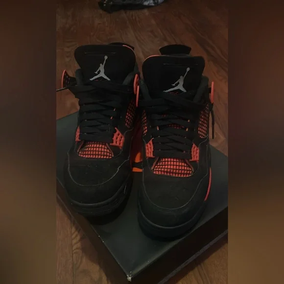 Jordan 4 retro